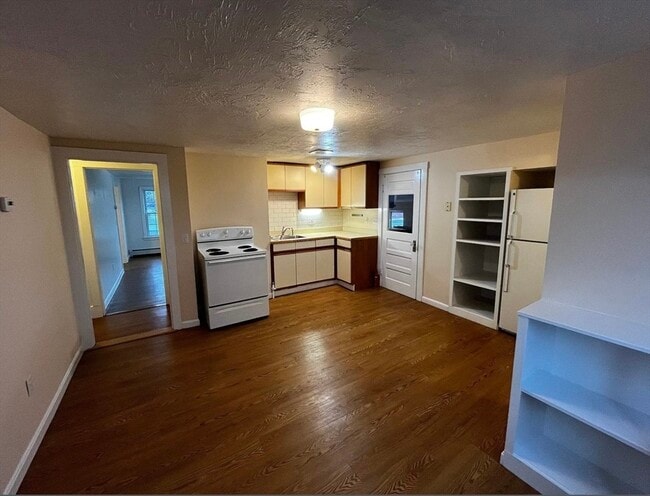 Photo - 600 Main St Unit 2