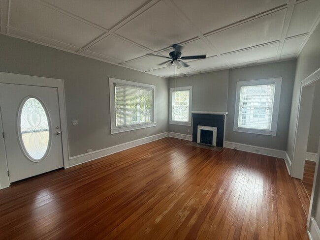 Photo - Freshly Renovated Clover Charmer — Walk to...