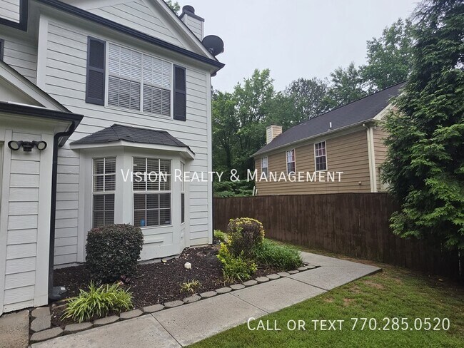 Photo - 5025 Brittany Dr