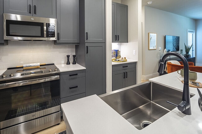 Photo - Now 6 Weeks Free Rent in Katy! Unidad LGW1