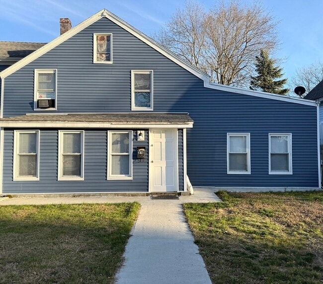 Building Photo - 89 Spruce St Unit 0