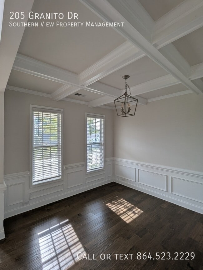 Photo - 205 Granito Dr