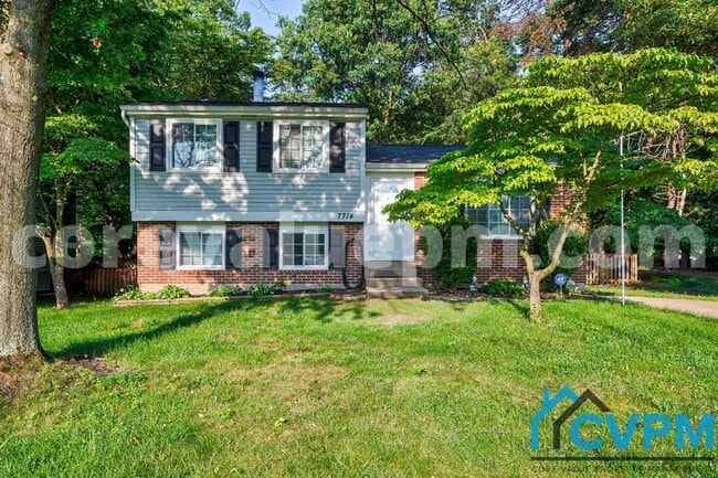 Photo - 7714 Baggins Rd House
