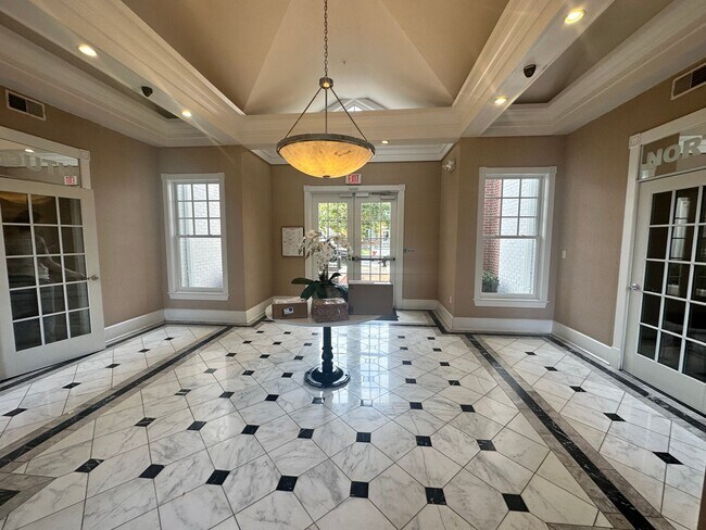 Photo - 910 Powhatan St Unit 105N