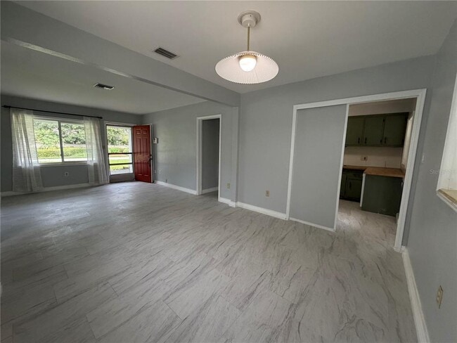Photo - 710 Winthrop Pl