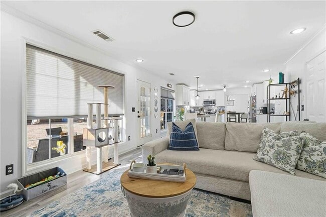 Photo - 442 Highpoint Crossing