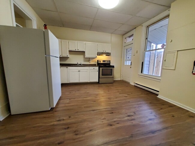 Photo - 423 Liberty St Unit 1