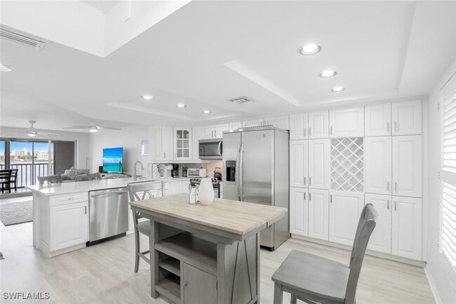 Photo - 9101 Vanderbilt Dr Unidad 203