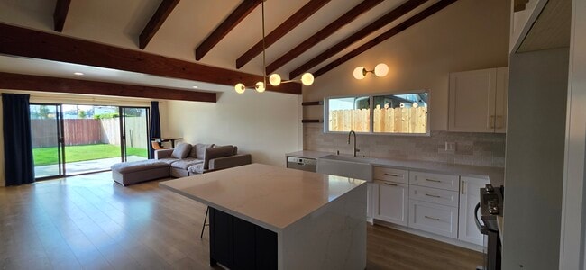 Photo - 1403 N Rose St