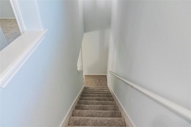 Photo - 18532 Mammoth Cave Blvd