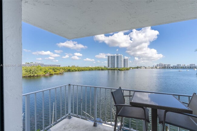 Photo - 16546 NE 26th Ave Unit 4F