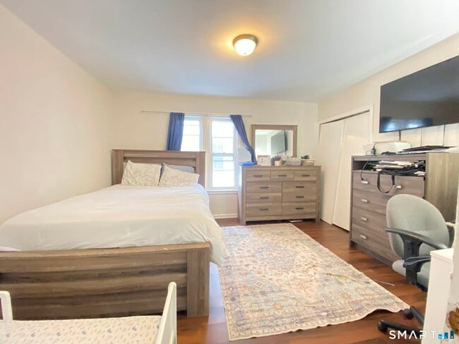 Photo - 70 Woodbine St Unit 2