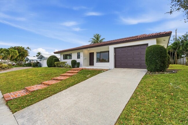 Photo - 1260 SW 8th St