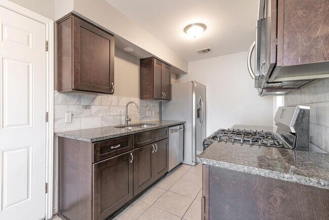 Photo - 1810 Nicole Cir