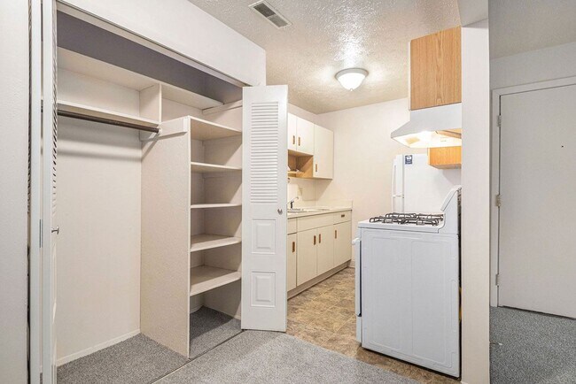 Granada Apartments