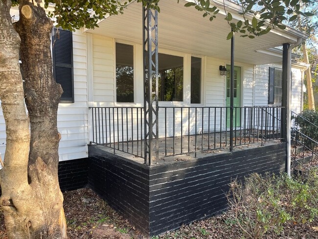 Photo - Beautifully renovated Normaltown 3/2 Home with fenced in front yard! Water, trash, and lawncare i...