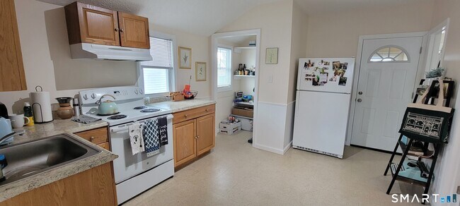 Photo - 518 Midland St
