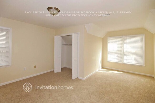 Photo - 1324 Beaumont Ct NW