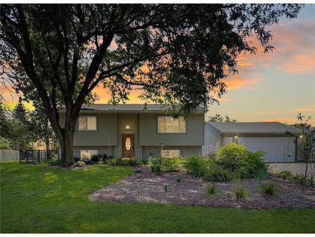 Building Photo - 11225 Hampshire Ct W Rental