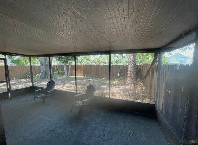 Photo - 10557 Parkcrest Dr