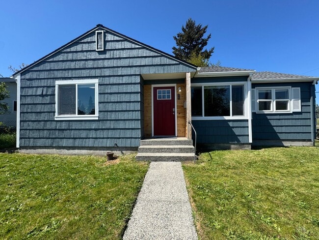 Building Photo - 3 Bedroom In East Tacoma!
