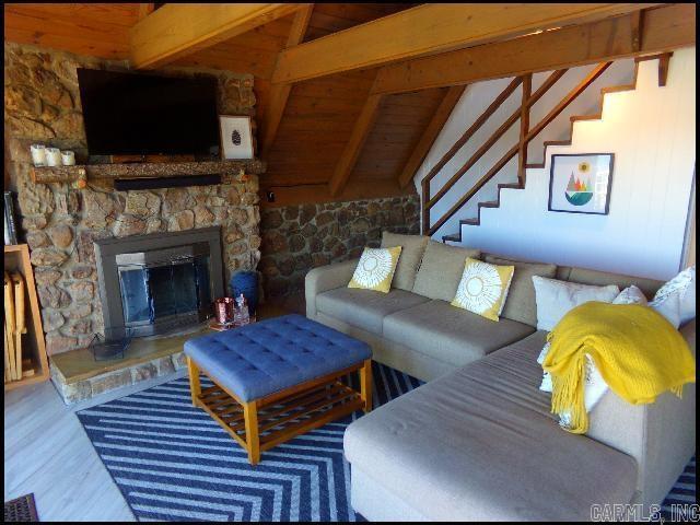 Photo - 136 Catalina Cir