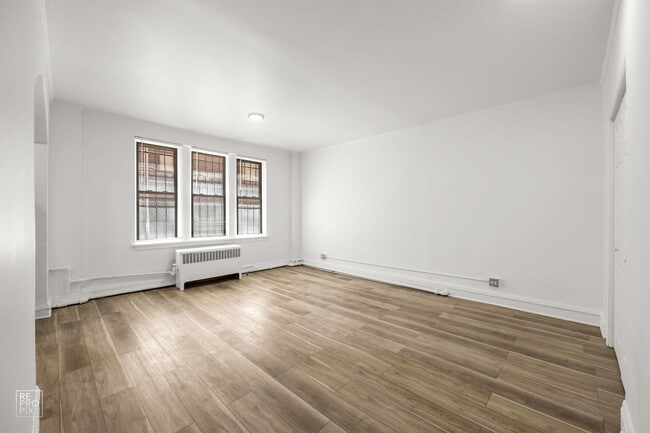 Photo - 6751 S Jeffery Blvd Chicago, IL 60649