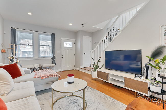 Photo - 123 36th St NE Townhome