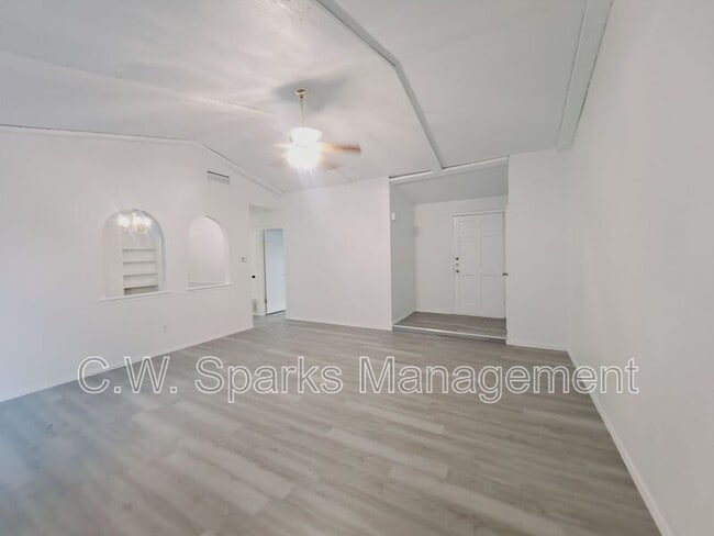 Photo - 3517 Hillridge Dr