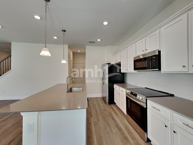 Photo - 27070 St Andrews Ave