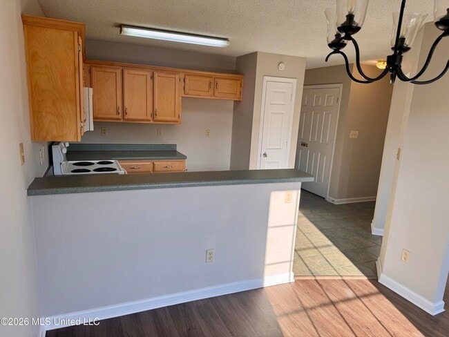 Photo - 8170 Clubview Dr