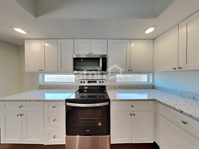 Photo - 22028 W Morning Glory St