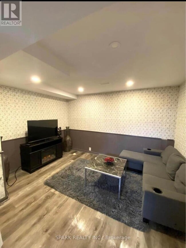 Photo - 6395 Millers Grove