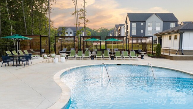 Building Photo - 5200 Oxford Pond Dr Unit A2 Rental