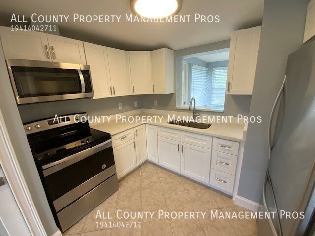 Photo - 5425 San Jose Dr