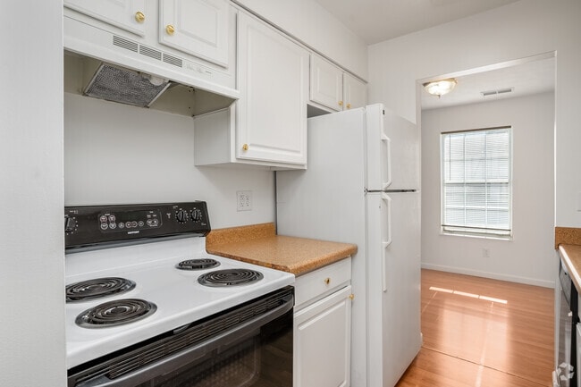3BR, 2BA - 1200SF