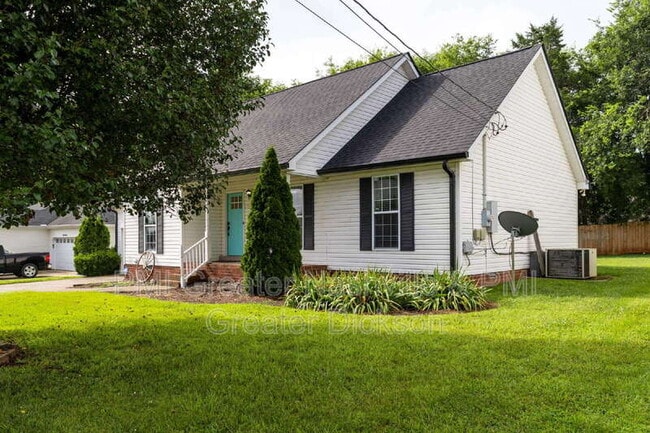 Photo - 2414 Lismore Dr