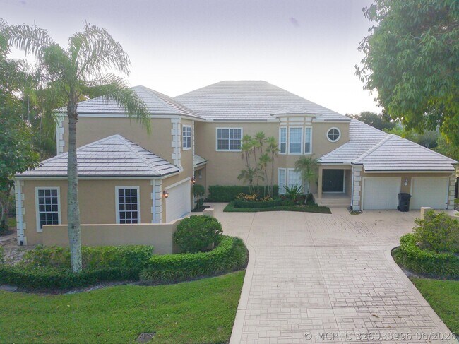 Building Photo - 11877 Pebblewood Dr Unit 202