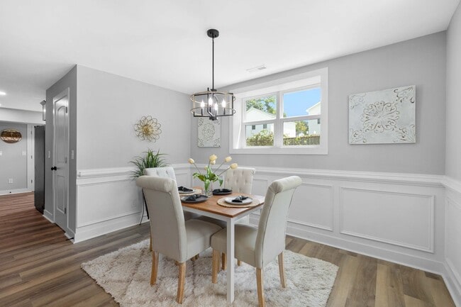 Photo - Newly renovated 4 bed 2.5 bath, located in heart of downtown Wilmington