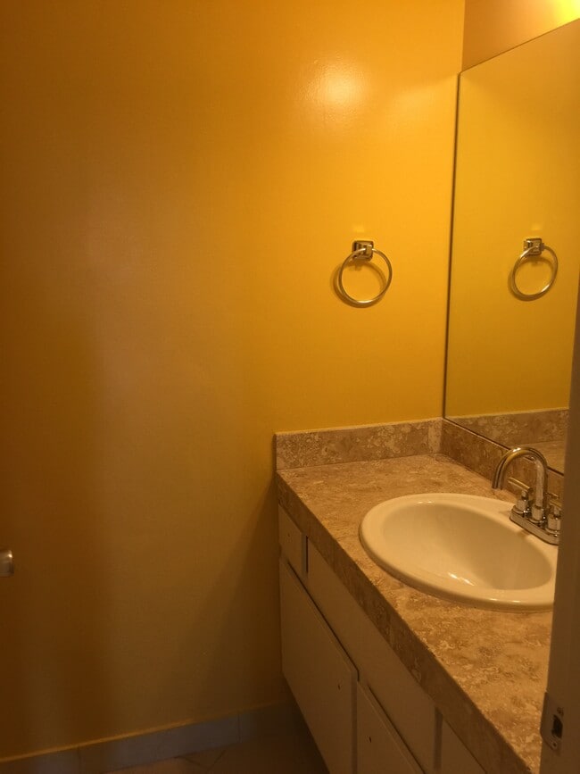 Photo - 1350 Torrance Blvd Unit A