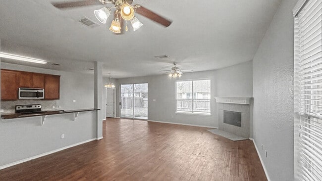 Photo - 3 Bed, 2 Bath Home with Garage & Fenced Yard / Pet-Friendly / Available now!