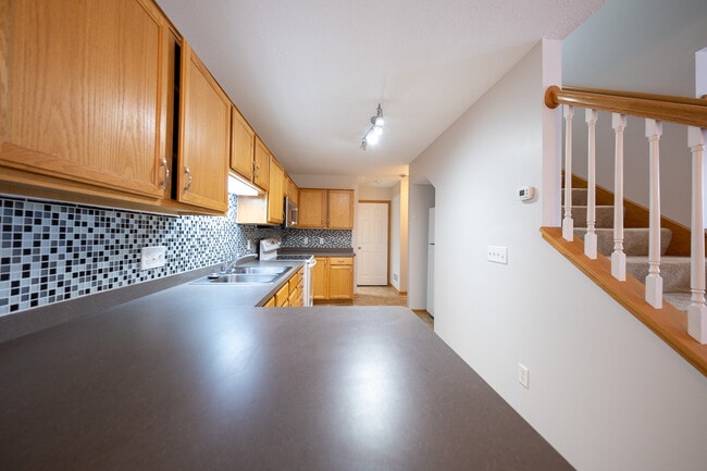 Photo - 557 French Ln