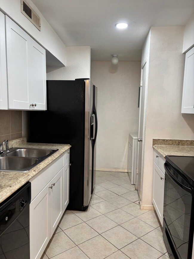 Photo - 5667 Birchmont Dr Unit A