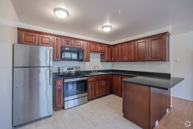 1BR, 1BA - 600 SF - Kitchen