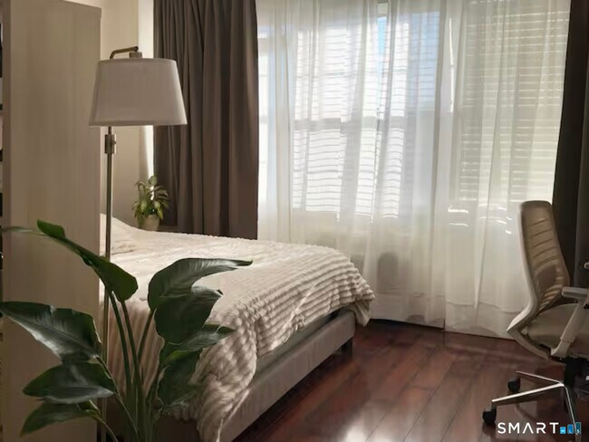 Photo - 30 Glenbrook Rd Unit APT 8C