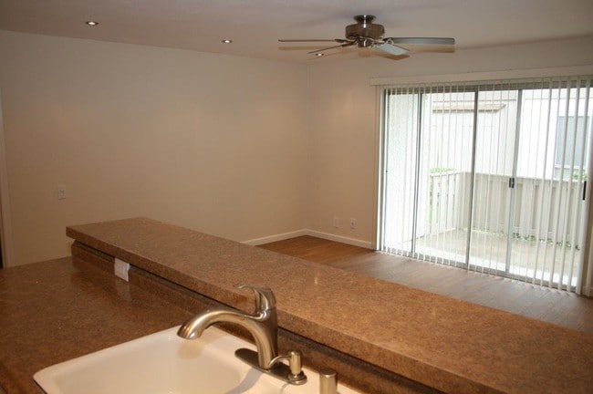 Photo - 2845 S Fairview St Unit G