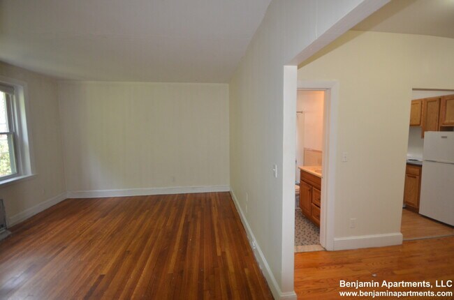 Photo - 33 Lancaster Terrace Unit 204