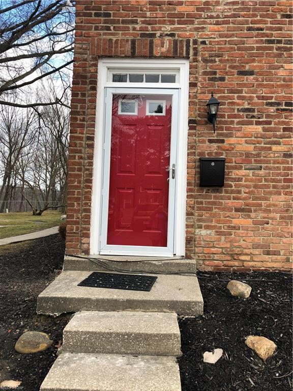 16 Brandywine Square Condo Unit B20 Condo for Rent in Euclid, OH