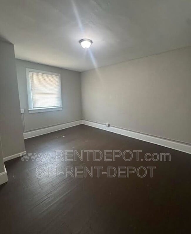 805-805 Hess Ave