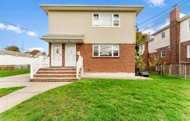 Building Photo - 23 Doris Ave